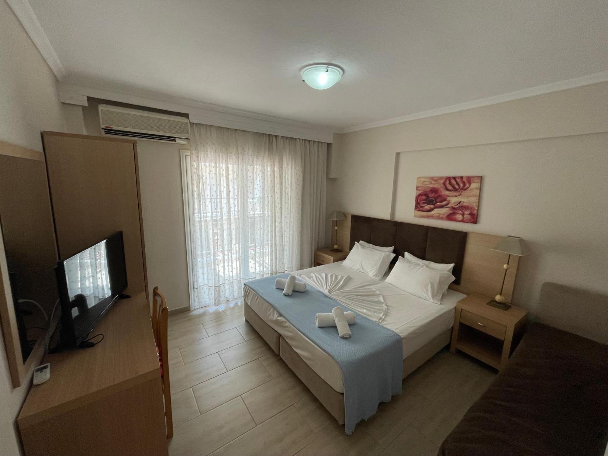 Maria Apartments Paralia Dionysiou Ngoại thất bức ảnh